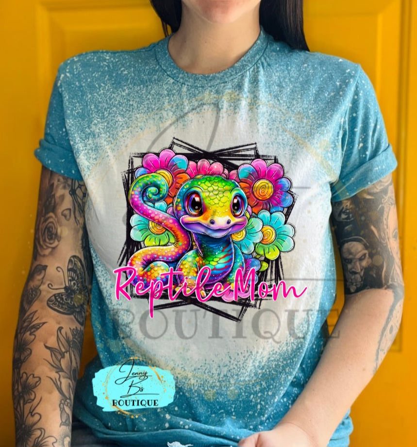 Reptile Mom Tee